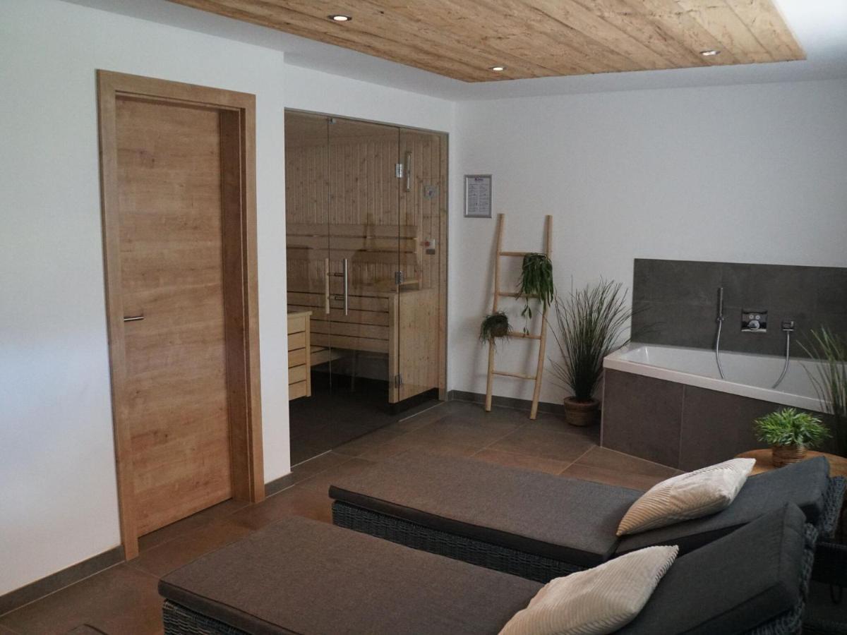 Chalet In Muehlbach Am Hochkoenig With Sauna ภายนอก รูปภาพ